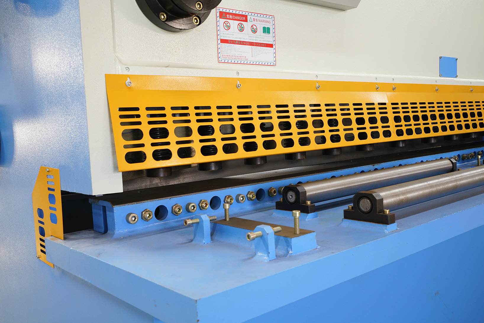 A Brief Analysis of the Importance of Shearing Machines in Practical Applications